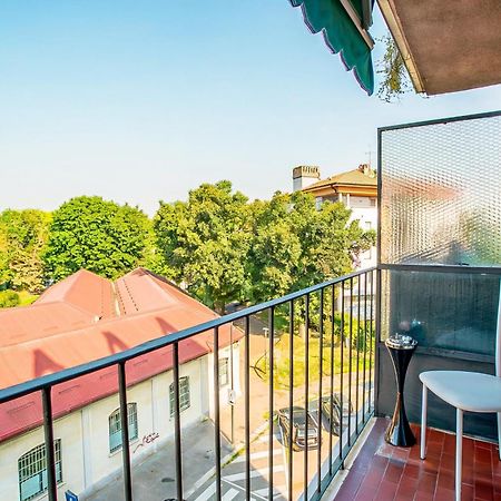 Large Suite Home Milan - Duomo Bagian luar foto