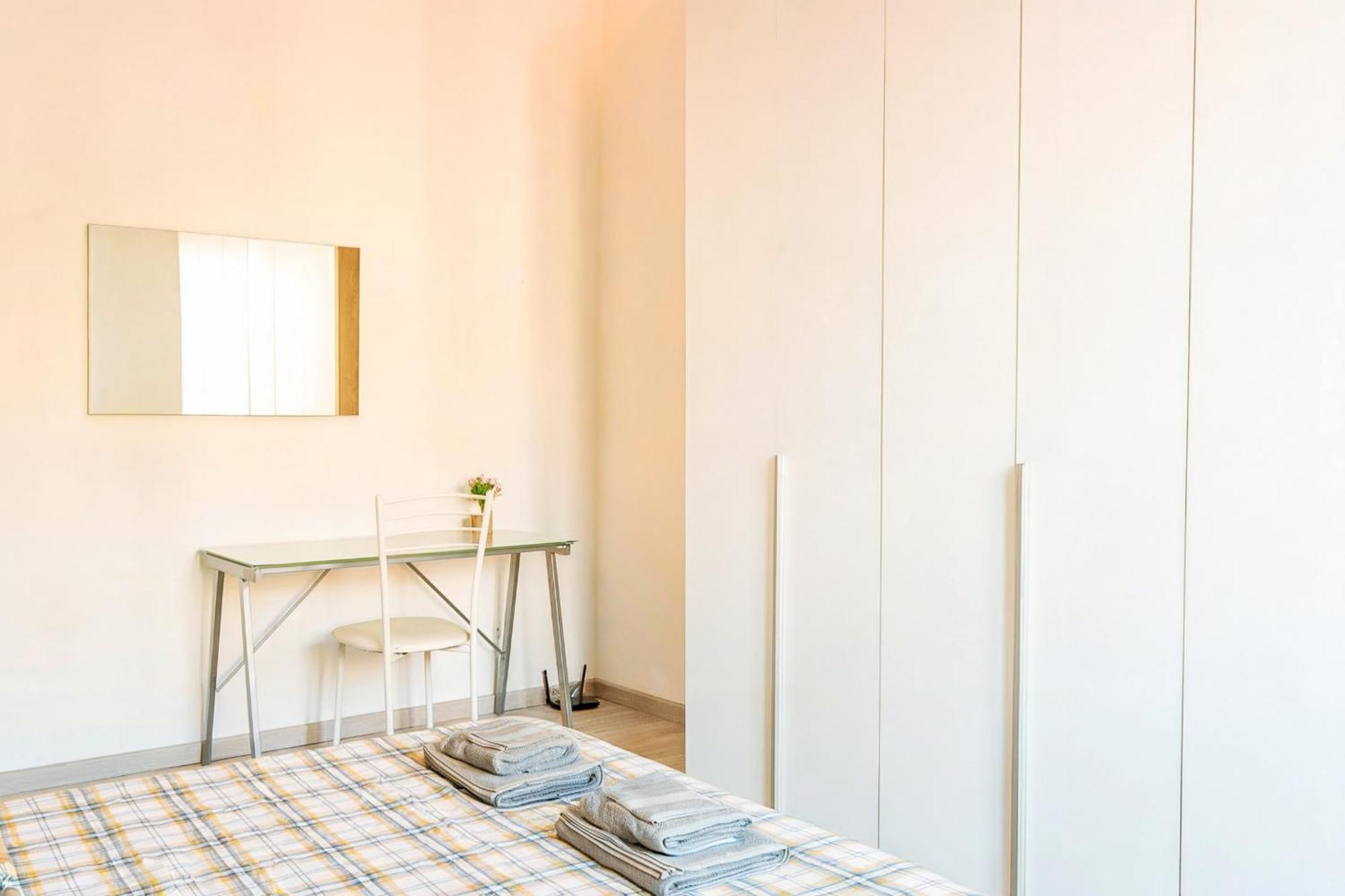 Large Suite Home Milan - Duomo Bagian luar foto
